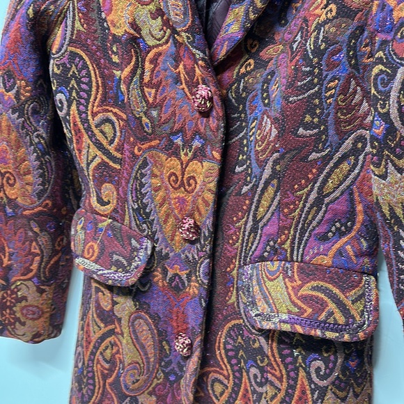 Coat - Picture 3 of 5